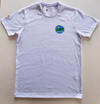 Camiseta manga corta color blanco, hecha con material PET reciclado, con estampado a color de ilustración del eje cafetero
